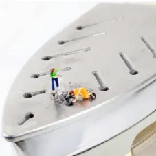 رسوب زدایی و تمیز کردن اتو بخار